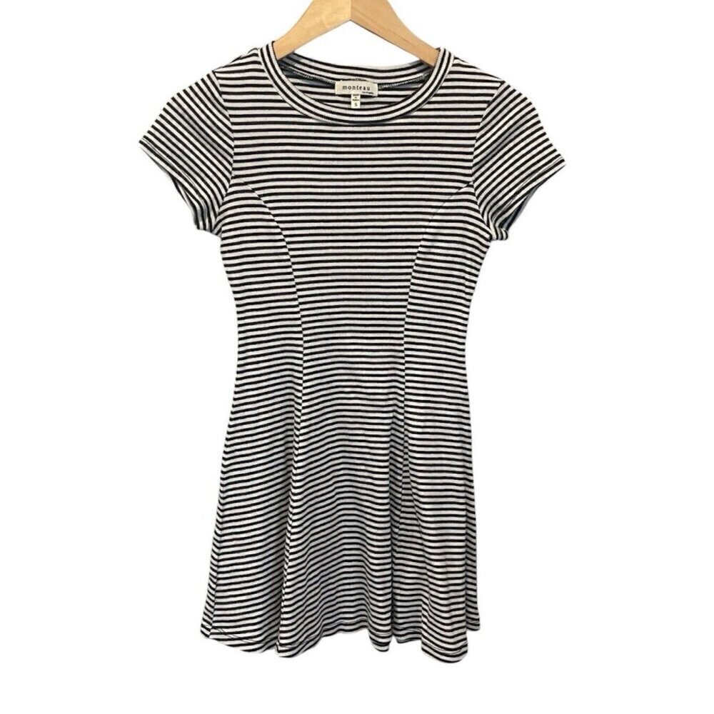 Monteau Los Angeles Dress Black & White Stripe Fit Flare Dress Small Cap Sleeve